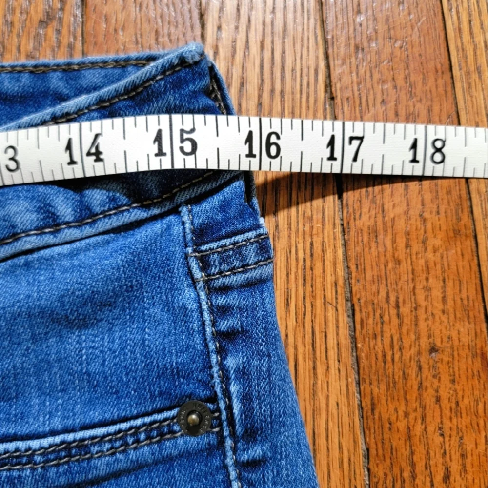 Universal Thread Mid Rise Jeggings - Picture 5 of 11